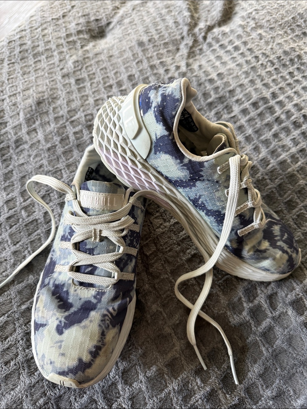 NOBULL Navy and Cream Tie-Dye Knit Athletic Sneakers